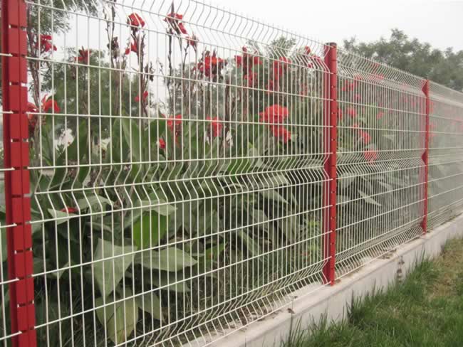 三角折弯防护网